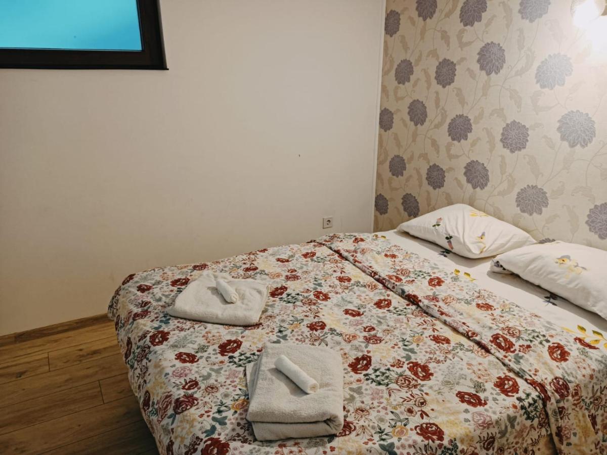 Piata Romana Luxury Appartamento Bucarest Esterno foto